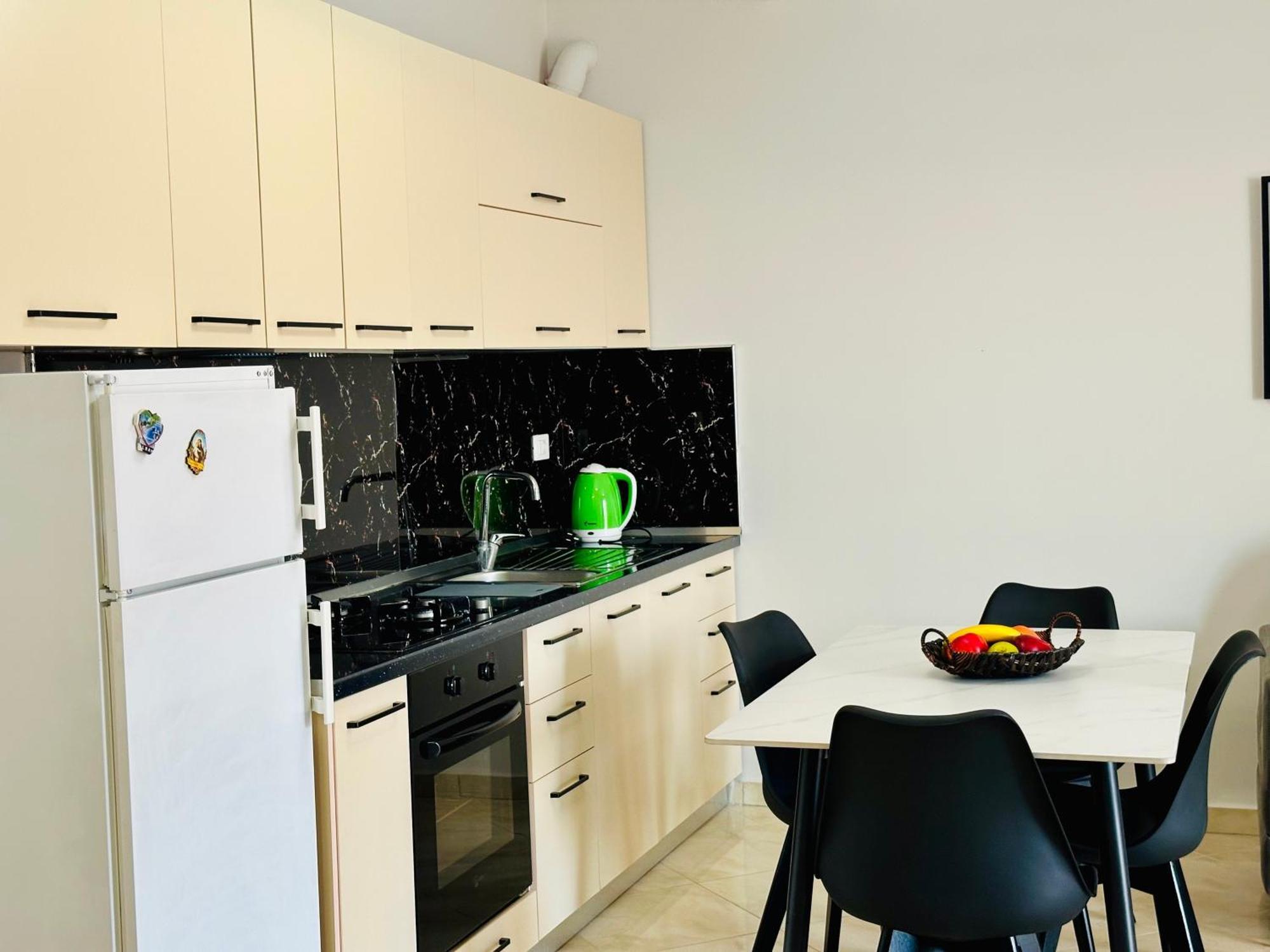 Jico Travel - Erjon Apartments Vlorë Quarto foto